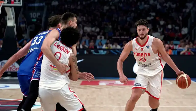 12 Dev Adam, İsveç'i Geçerek Yarı Finale Yükseldi!