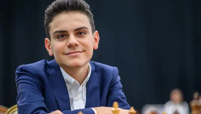 16 Yaşında Tarih Yazdı: İlk Türk Dünya Şampiyonu Kimdir?