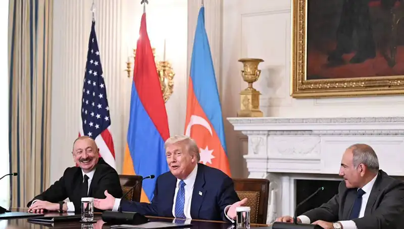 Aliyev'den Ermenistan'a Çarpıcı Anayasa Çağrısı: Gelecek İçin Adım Atma Zamanı
