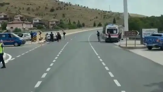 Elazığ’da İki Otomobil Çarpıştı: Kazada Yaralılar Var, Detaylar Ortaya Çıktı