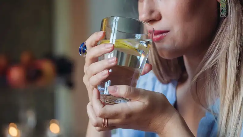 Aç Karnına 1 Litre Su İçmenin Sağlığınıza Olan Çok Sayıda Faydası