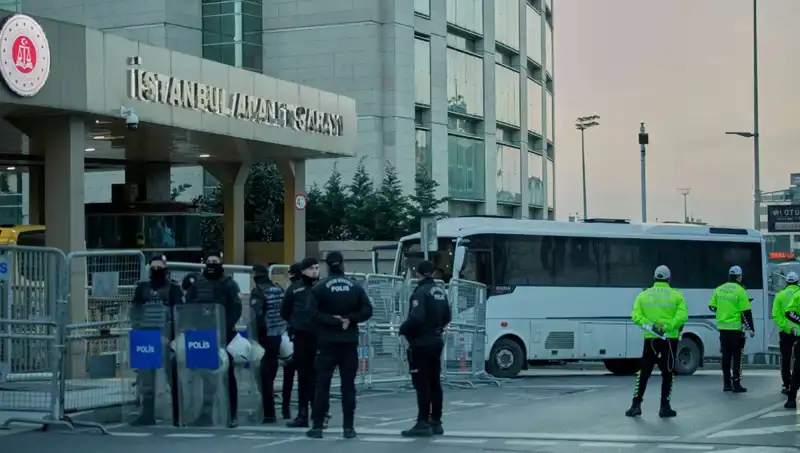 İstanbul'da İBB Operasyonunda Şaşırtan Gelişme: İş İnsanı Yakalandı
