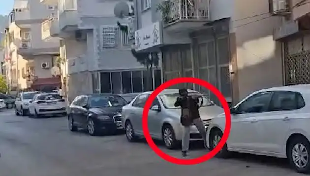 İzmir'de Tansiyonu Yükselten Şok Saldırı ve Çatışma Anları