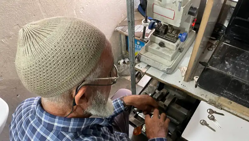 28 Yılda 4 Metrekarelik Dükkanın Hikayesi: "Burası Bana Saray Gibi"