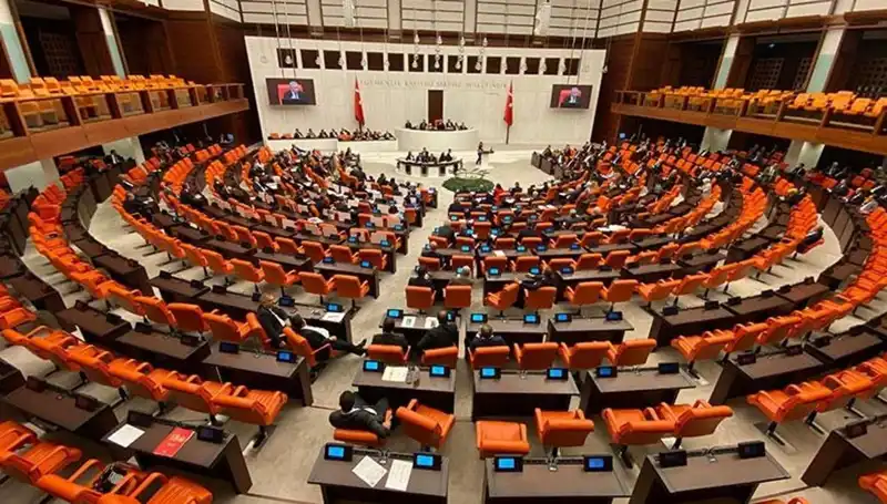 Emekli İkramiyesi için Tarihi Teklif: 4 Bin TL'ye Yükseldi!