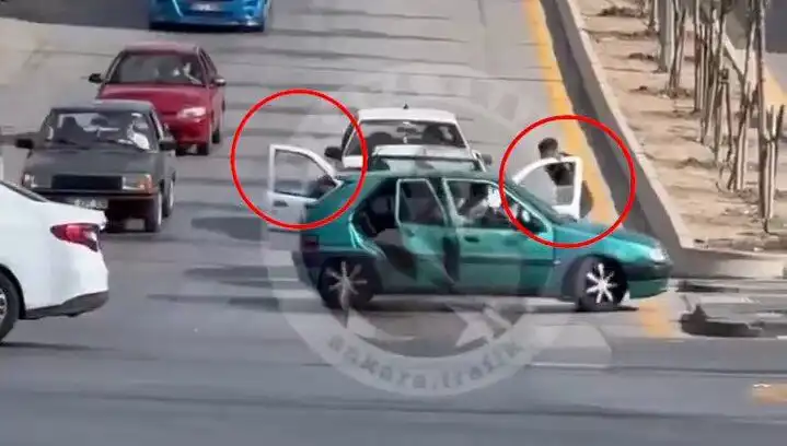 Trafikteki Kılıçlı Saldırı: Güvenlik Güçleri Harekete Geçti