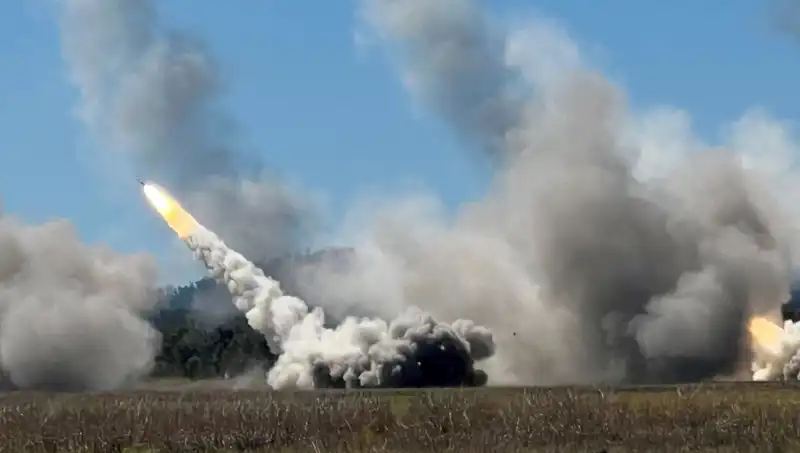 Avustralya'nın En Büyük Askere Tatbikatında HIMARS ile Tarihi Atış Gerçekleşti!