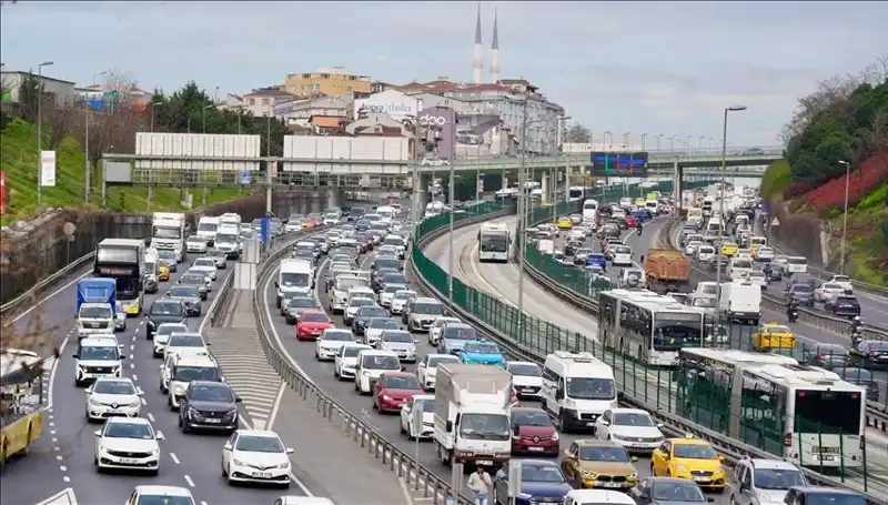 Yeni Trafik Cezaları Genel Kurul'dan Geçti: Sürücüleri Bekleyen Zorunlu Değişiklikler