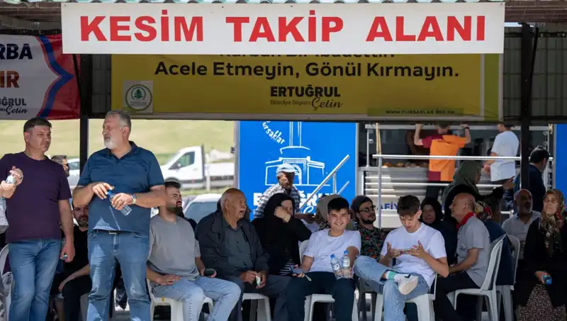 Ankara Kurban Pazarlarında Bayram Coşkusu: Fiyatlar ve Et Seçiminde Dikkat Edilmesi Gerekenler