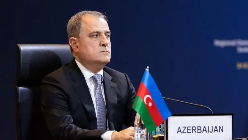 Azerbaycan ve Ermenistan Arasında Tarihi Anlaşma: Barış İçin Adım Attılar