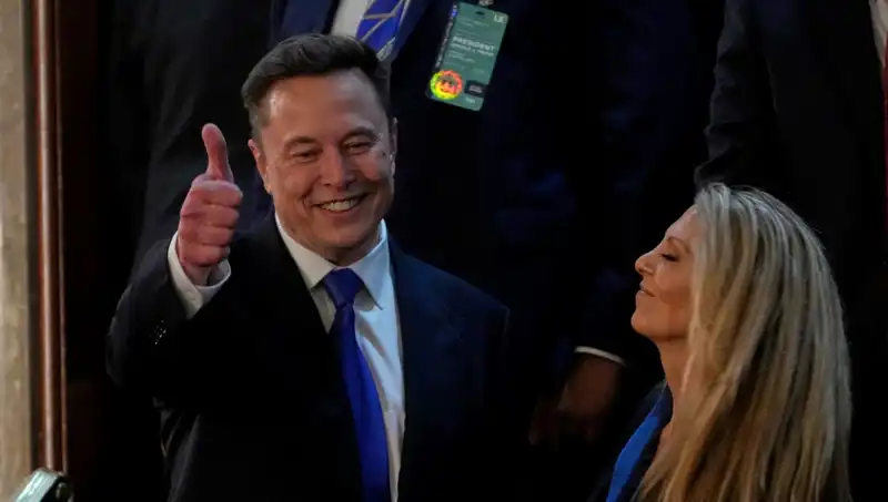 Elon Musk’tan Ukrayna'da Seçim İfşası: Zelenski Büyük Bir Farkla Kaybedecek!